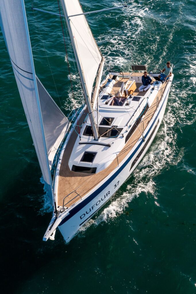 Dufour 37 AXe Sail